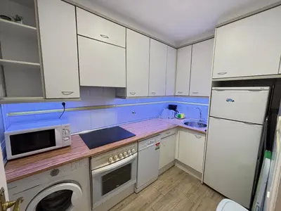 Una cocina o zona de cocina en Amazing & centric flat in Malasaña - M20D