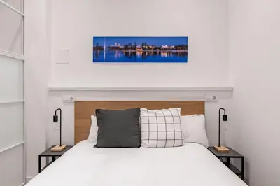 Cama o camas de una habitación en GuestReady - Confy Retreat in Madrid