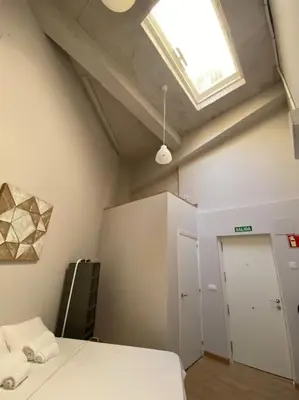 Cama o camas de una habitación en Duplex in Guindalera (E)