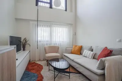 Una televisión o centro de entretenimiento en Modern duplex-2Bedrooms 2Bathrooms-Ventas