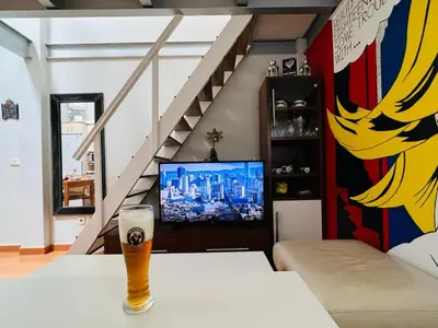 Una televisión o centro de entretenimiento en Palafox