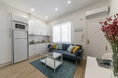 Una cocina o zona de cocina en Waou Atocha III - Alquiler Corta Duración
