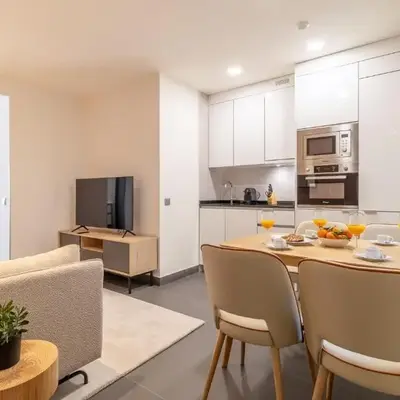 Vibrant 2-Bed Apartment for 3 in La Latina