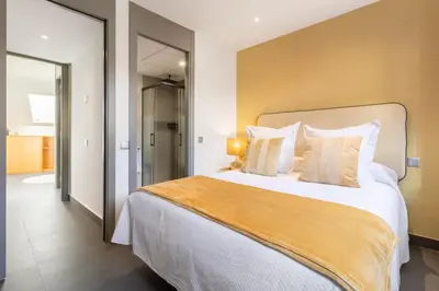 Cama o camas de una habitación en Amazing new duplex for 4