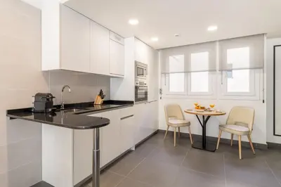 Una cocina o zona de cocina en Amazing new duplex for 4