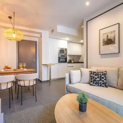 Cozy 2-Bed Apartment in La Latina Madrid