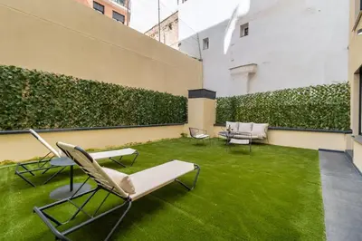 Jardín al aire libre en Modern 1-Bed Apartment with Private Terrace