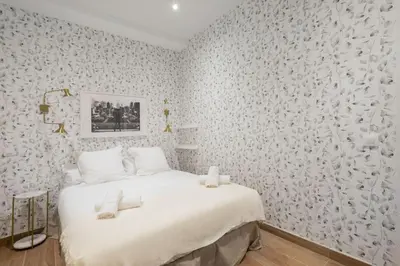 Cama o camas de una habitación en Chic cozy renovated 2bedr2bath apt - Chamberí
