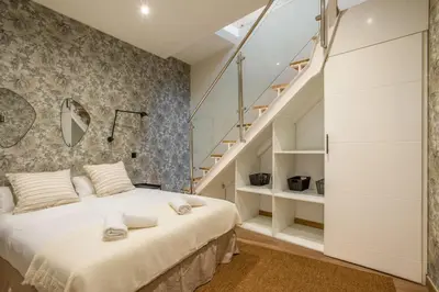 Cama o camas de una habitación en Chic Bright renovated 2BD2BTH apt - CHAMBERI