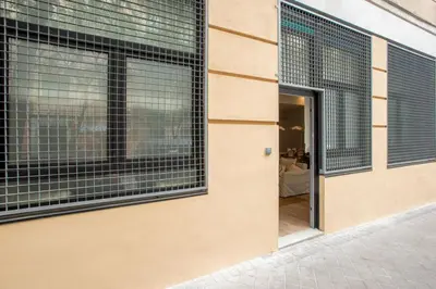Plano de Chic Bright renovated 2BD2BTH apt - CHAMBERI