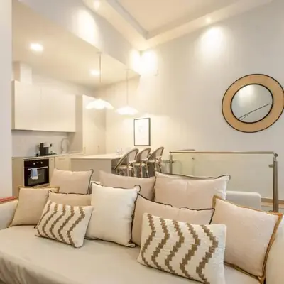 Chic Bright renovated 2BD2BTH apt - CHAMBERI