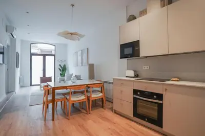 Una cocina o zona de cocina en Amazing apartment-3Bedrooms 3Bathrooms-Lavapiés