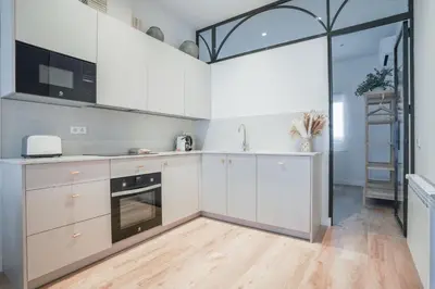 Una cocina o zona de cocina en Amazing apartment-3Bedrooms 3Bathrooms-Lavapiés
