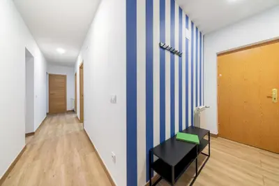 Plano de Bright stylish 1BD apt with 3 balconies-Chamberí