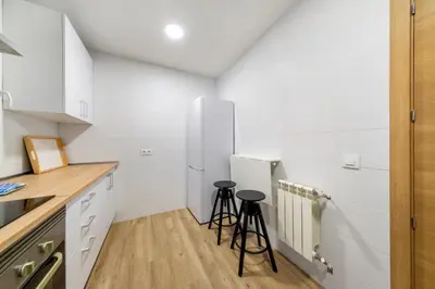 Una cocina o zona de cocina en Bright stylish 1BD apt with 3 balconies-Chamberí