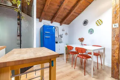 Una cocina o zona de cocina en Maravilloso estudio en Chamberi. Metro Quevedo