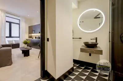 Un baño de Deluxe Apt en el centro de Madrid para 9pax E3