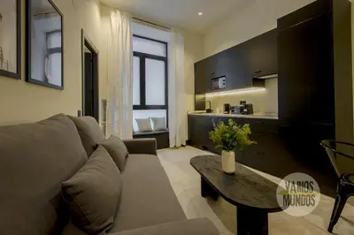 Zona de estar de Deluxe Apt en el centro de Madrid para 9pax E3