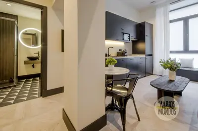 Una cocina o zona de cocina en Iconic Apt en plena Plaza del Carmen para 4pax E3