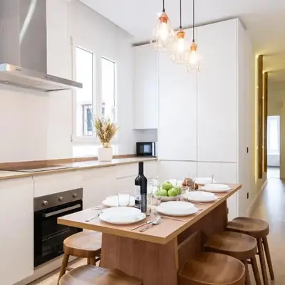 Chueca Hortaleza 12Pax 5 Bedrooms 5 Baths