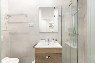 Un baño de Apartamento en la Plaza Olavide