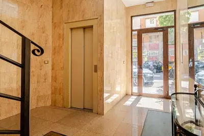 Plano de Balcón con luz natural