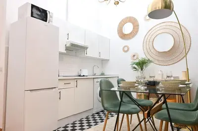 Una cocina o zona de cocina en For You Rentals Vive la vida madrileña en piso temporal 2 habitaciones CER832