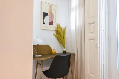 Plano de For You Rentals Vive la vida madrileña en piso temporal 2 habitaciones CER832