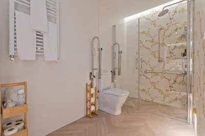 Un baño de 4 Bears Sharehome