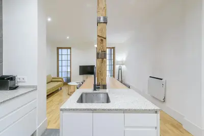Una cocina o zona de cocina en GuestReady - Madrid Urban Retreat