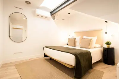 Cama o camas de una habitación en Apartamento Silvela Duplex en Madrid