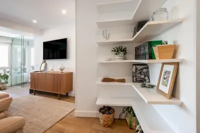 Una televisión o centro de entretenimiento en Modern and Bright - 1Bedroom 1Bathroom - Salamanca