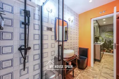 Un baño de MyHouseSpain - Moderno piso junto a Gran Vía