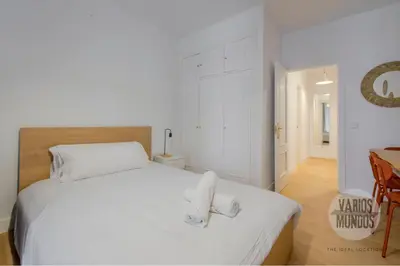 Cama o camas de una habitación en Tu balcón en Madrid para 3, Carretas 25