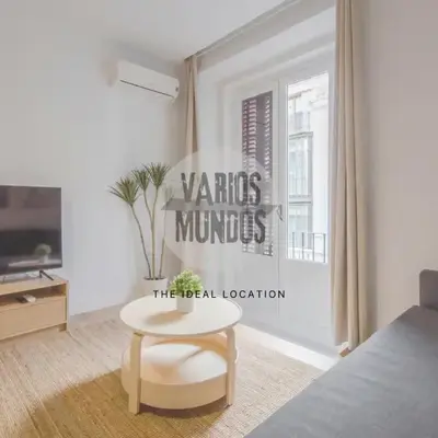 Tu balcón en Madrid para 3