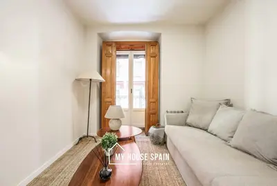 Zona de estar de MyHouseSpain - Nuevo piso reformado en Malasaña