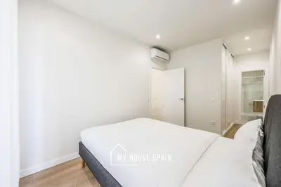 Cama o camas de una habitación en MyHouseSpain - Renovado y luminoso apartamento