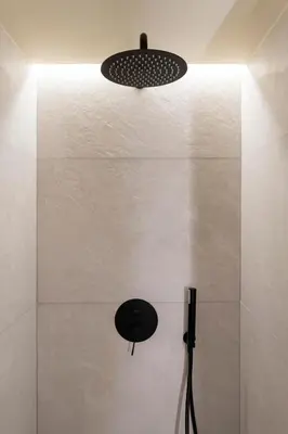 Un baño de Cozy Duplex en Malasaña