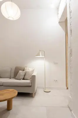 Zona de estar de Cozy Duplex en Malasaña
