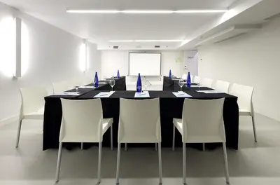 Zona business o sala de conferencias en Eurostars Central