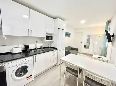 Una cocina o zona de cocina en Metro Avenida de América 09