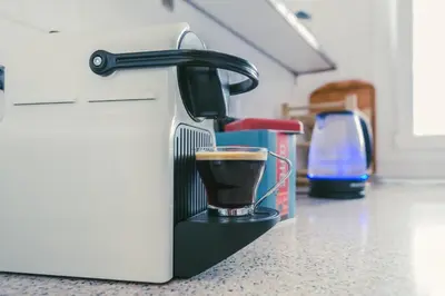 Utensilios para hacer té y café en Madrid Rio