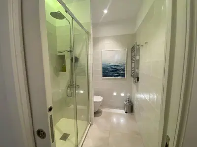 Un baño de Apto Chueca 1 dormitorio. 2 baños