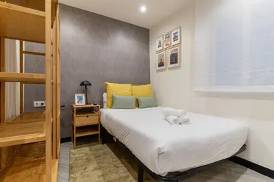Cama o camas de una habitación en Modern apartment-2Bedrooms 2Baths-Malasaña