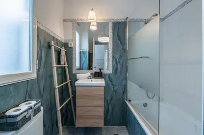 Un baño de La Plaza Mayor de Madrid