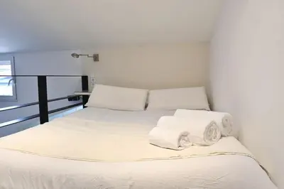 Cama o camas de una habitación en For You Rentals Apartamento TEMPORAL con encanto a pocos metros del Sol MAY137I