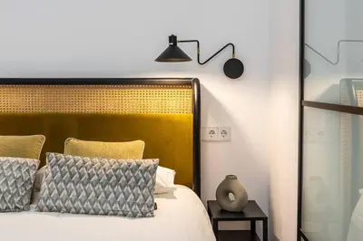 Cama o camas de una habitación en ¡Estilo y luz en Hermosilla!