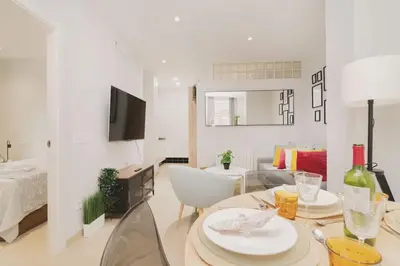 Una televisión o centro de entretenimiento en Encanto Celestial en Santa Úrsula