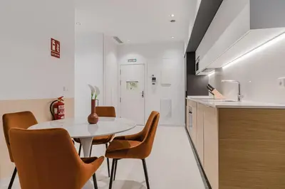 Una cocina o zona de cocina en Canillas Apartments 2