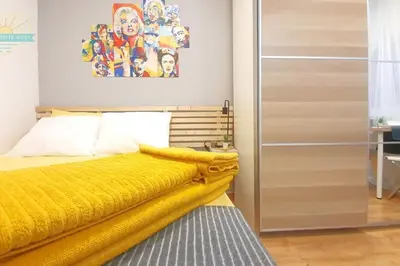 Cama o camas de una habitación en Coqueto y económico para parejas